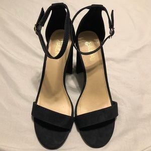 8.5 Black Heels